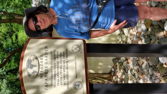 Sign to Japanese garden